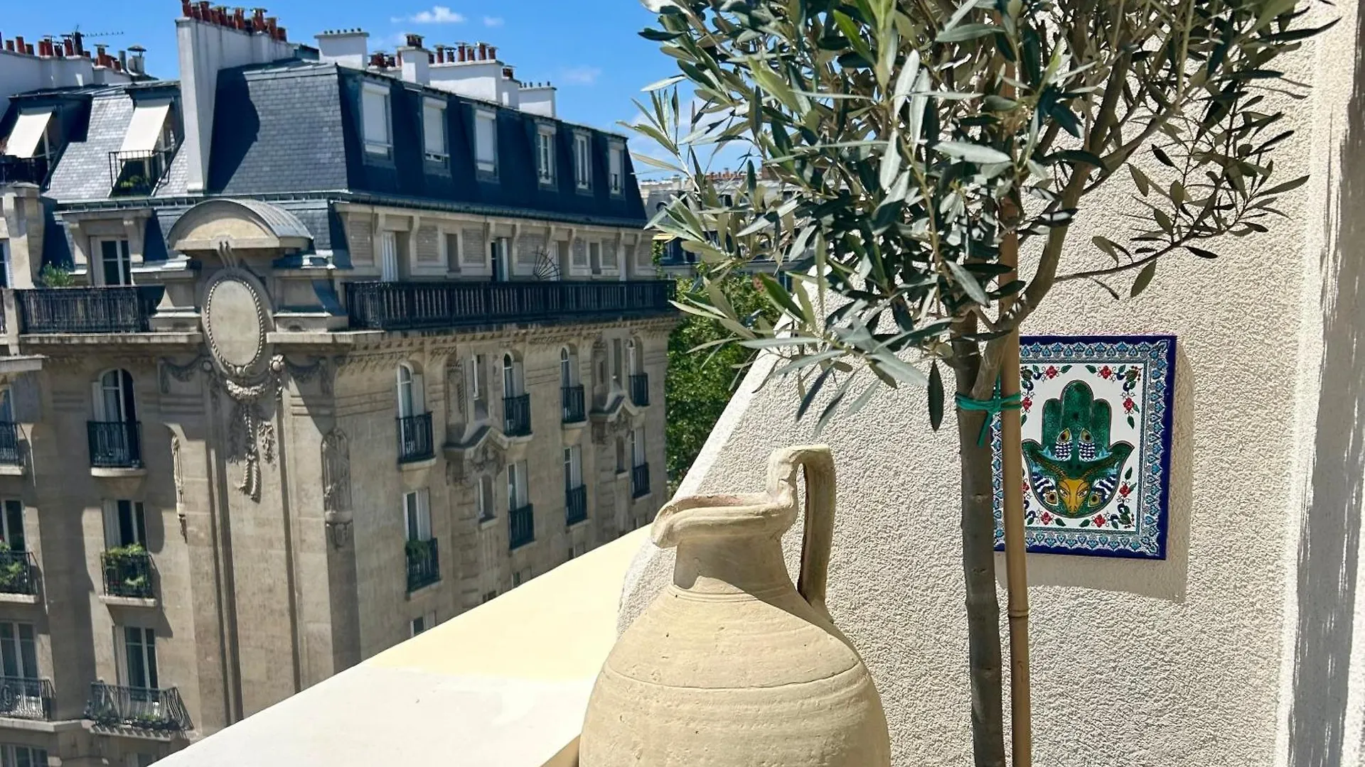 Apartment Charming Parisian Flat Near Eiffel Tower - 3 Rooms And Balcony France